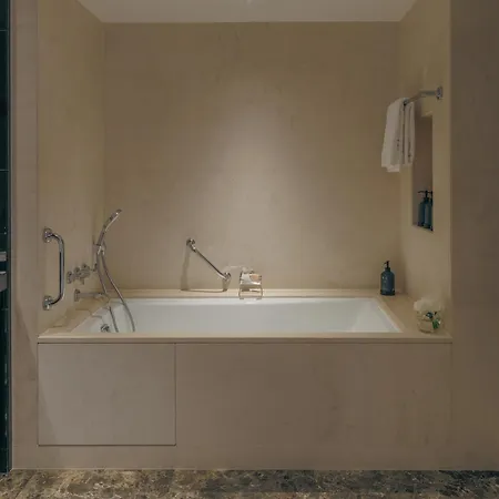 Four Seasons Hotel London At Park Lane-2